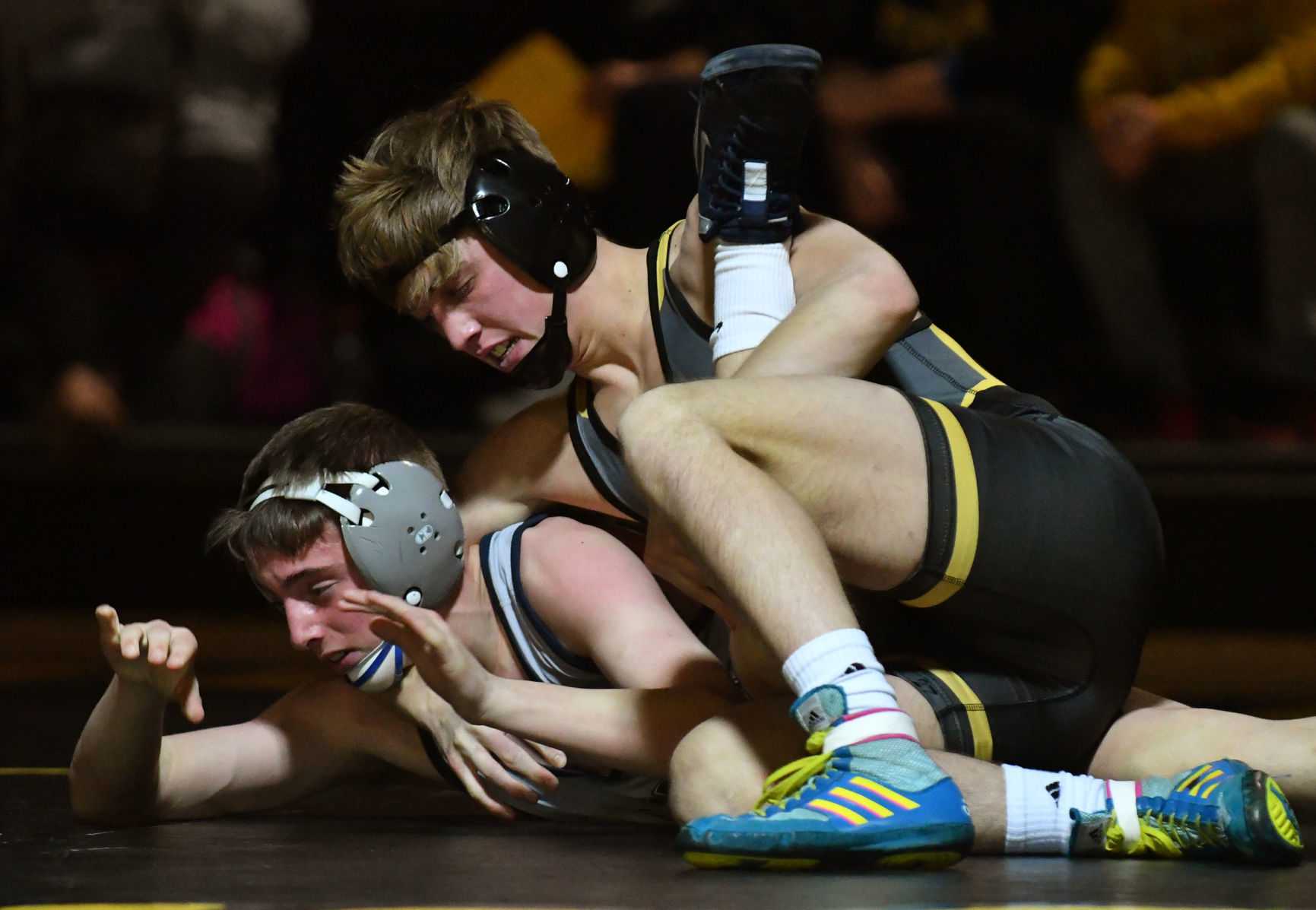 Pleasant Valley vs Bettendorf wrestling